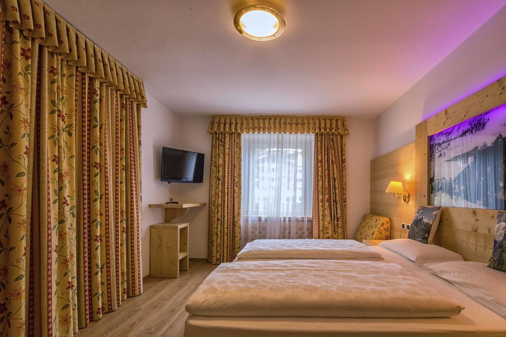 Hotel Garni Snaltnerhof Ortisei Luaran gambar