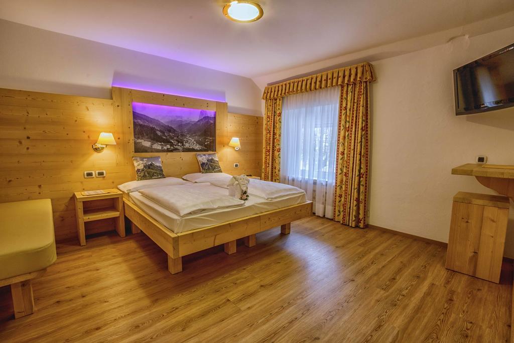 Hotel Garni Snaltnerhof Ortisei Luaran gambar