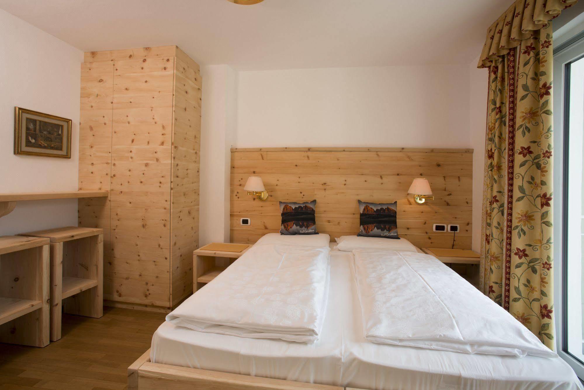 Hotel Garni Snaltnerhof Ortisei Luaran gambar
